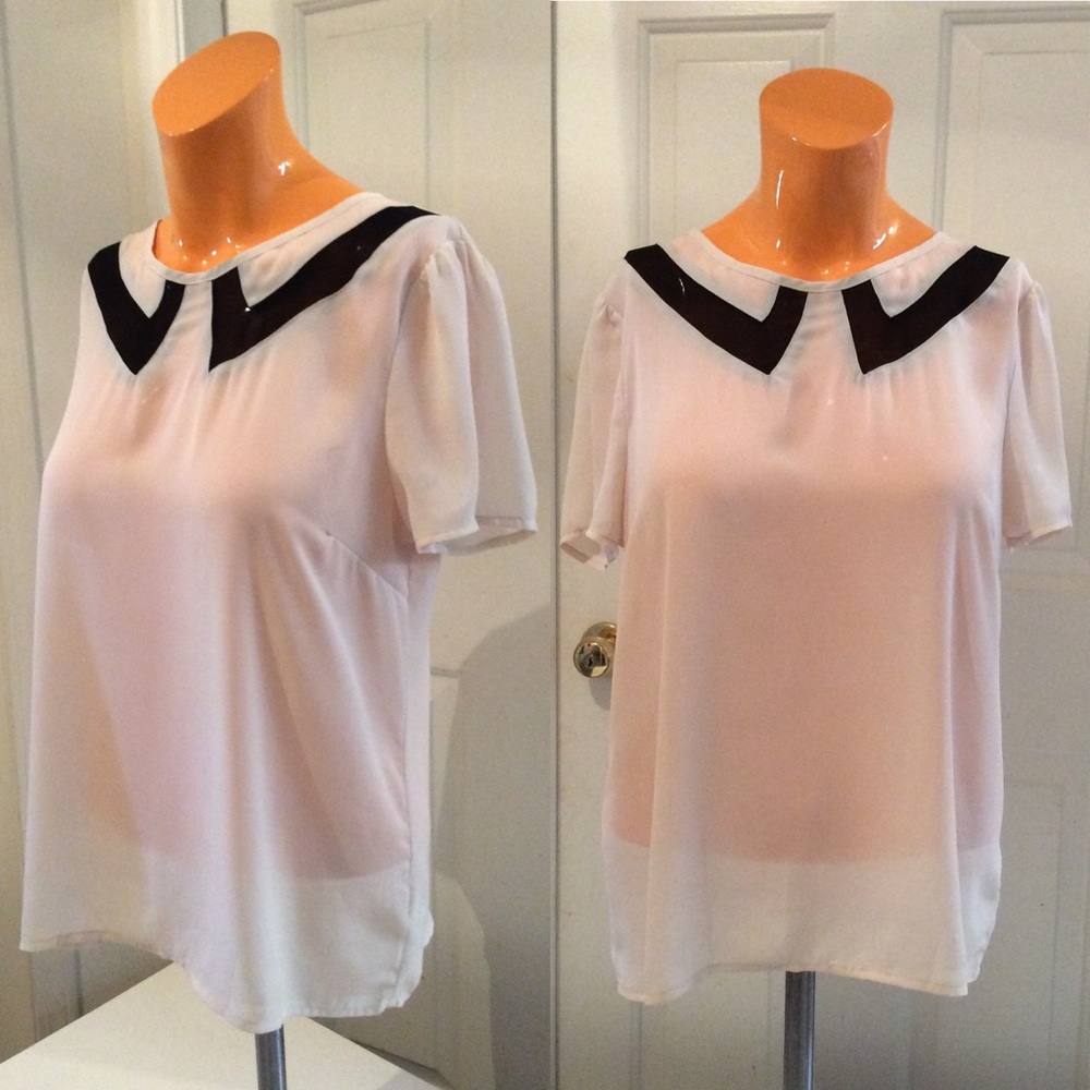 Forever21 blouse w/faux collar pattern - Picture 1 of 6